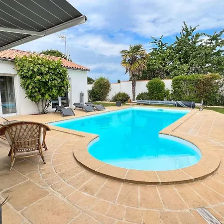 Magnifique Avec Piscine Et Billard 别墅