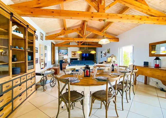 Magnifique Avec Piscine Et Billard سان مارتن دو ر