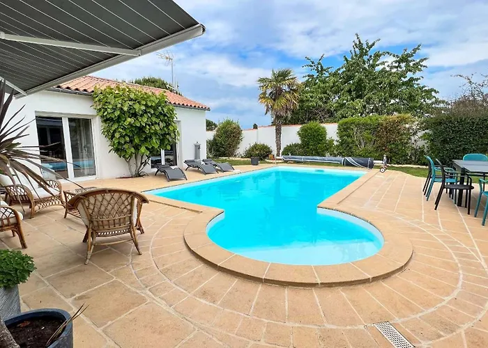 Magnifique Avec Piscine Et Billard فيلة